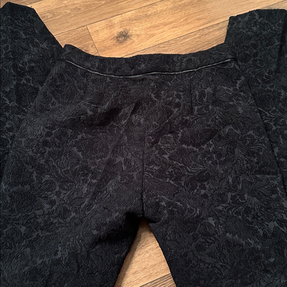 Massimo DUTTI Cigarette Pant with embroidered floral design - Picture 7 of 7